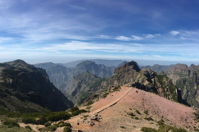 Pico do Arieiro (60km, 2600m)